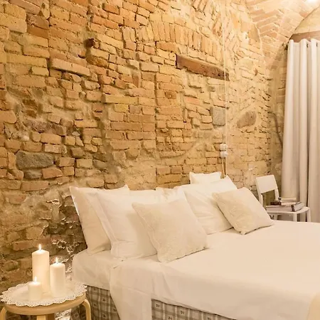 Il Vicolo Di Porta Pesa Apartmán *