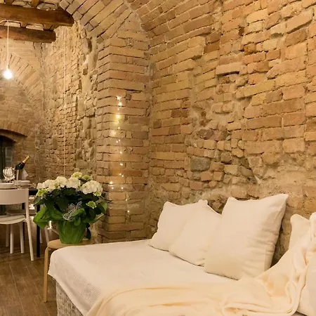 Il Vicolo Di Porta Pesa *